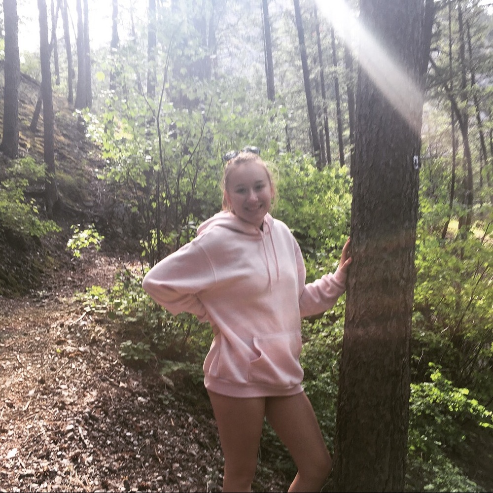 Meet your Posher, Hailey